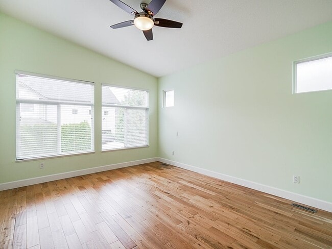 Building Photo - 6932 197B St