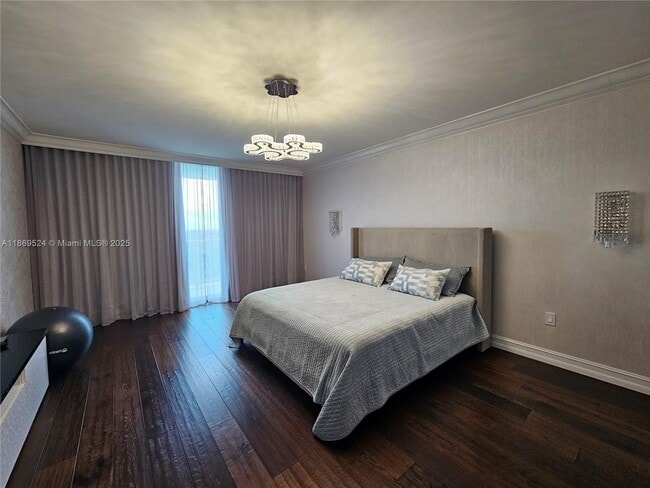 Building Photo - 3201 NE 183rd St