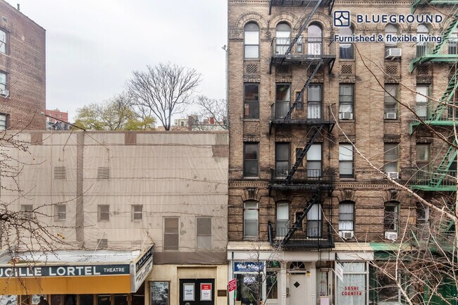 Building Photo - 120 Christopher St