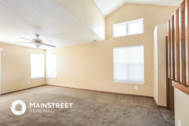 Building Photo - 10335 Draycott Ave