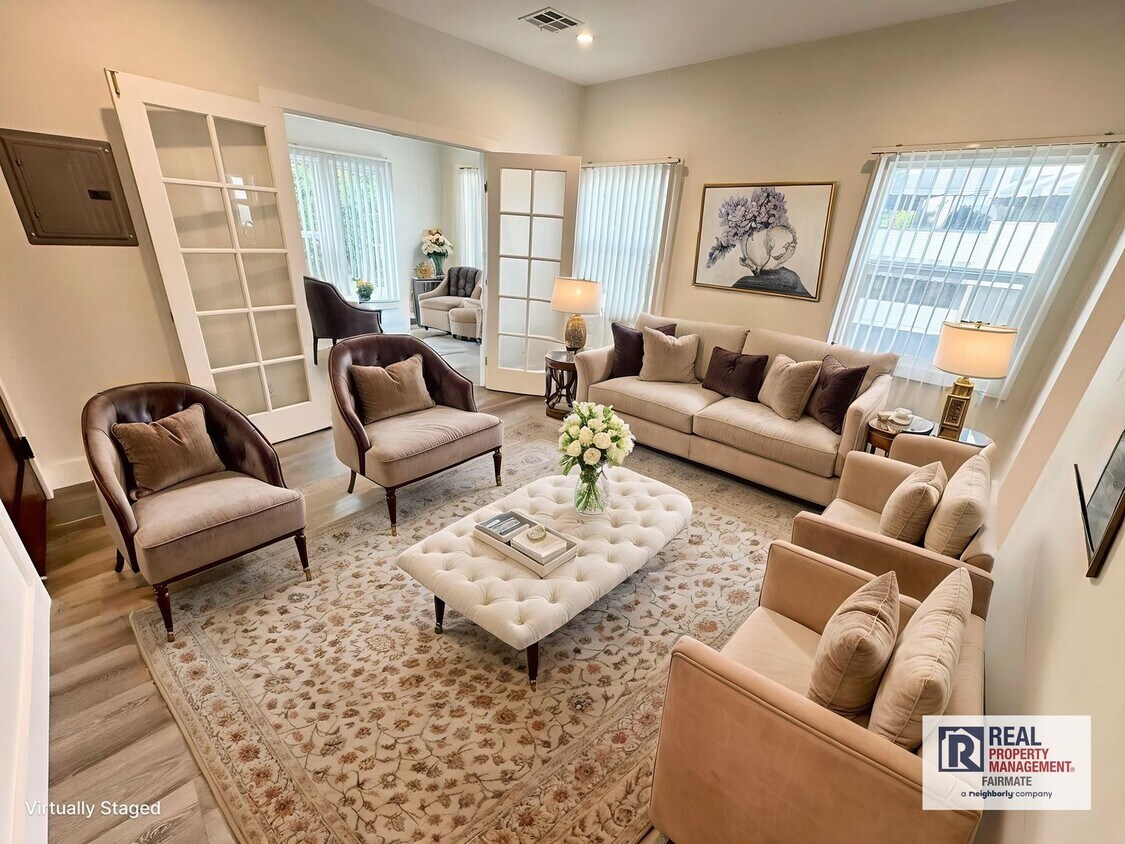 Foto principal - ***1 Bed 1 Bath apartment in the most desi...