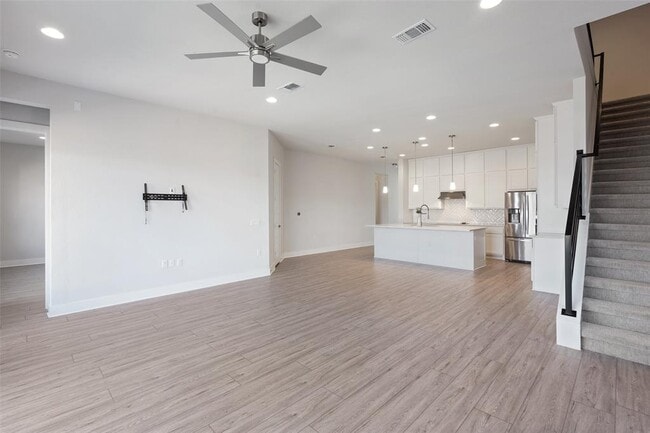 Building Photo - 9820 Grapevine Leaf Dr