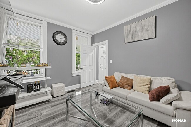 Foto del edificio - 1627 W St SE