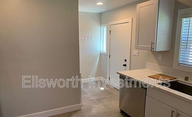 Foto del edificio - 1631 Brookes Ave
