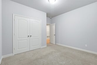 Building Photo - 119 Buttonwood Ct