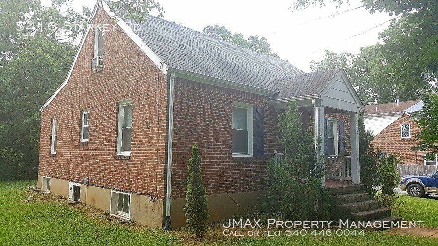 Primary Photo - Excellent price for a 3 bedroom in the 24018