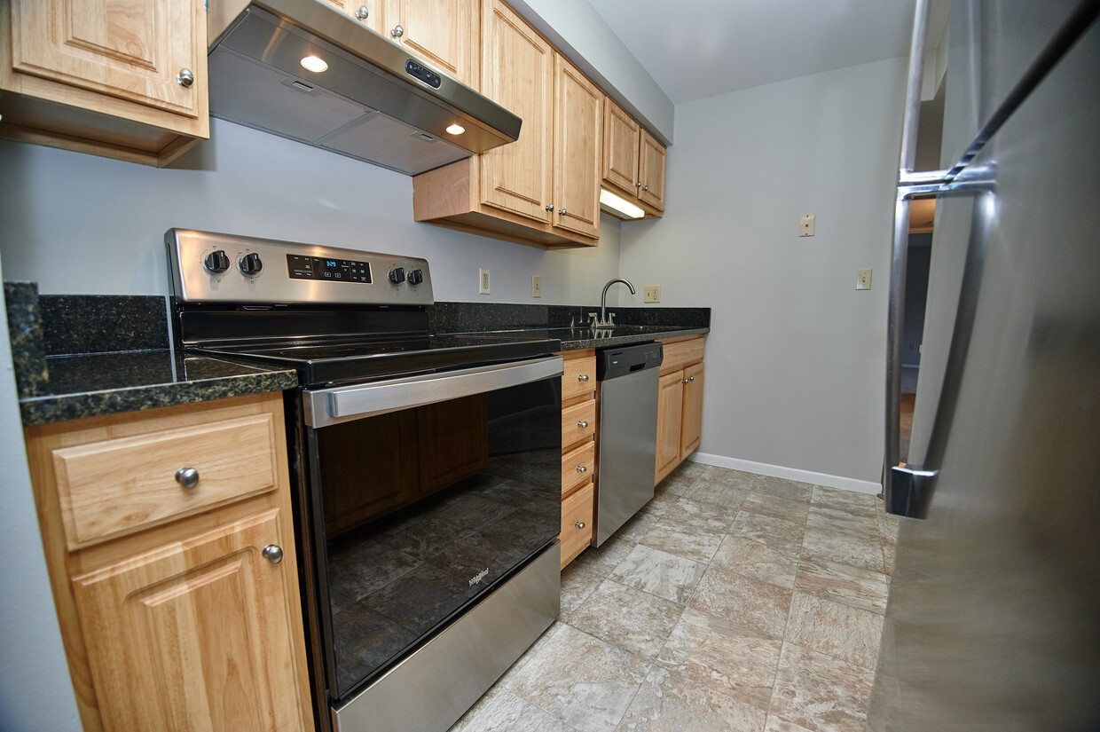 New Stainless Steel Appliances - St. Clair Woods Apartments