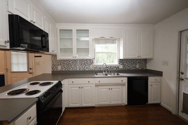 Building Photo - 3941 Cutter Point