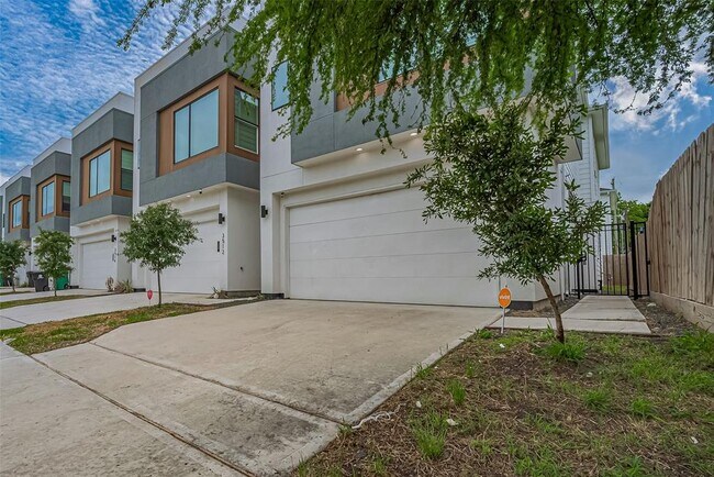 Foto del edificio - 3510 Hadley St