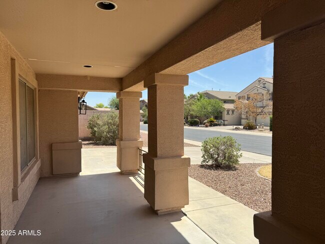 Building Photo - 22530 N Van Loo Dr