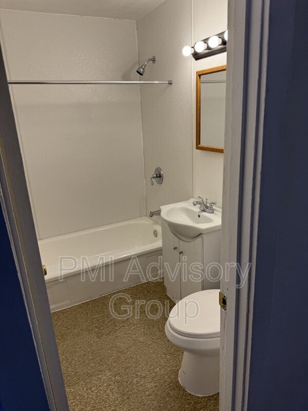Foto del edificio - 203 SW Heights Rd