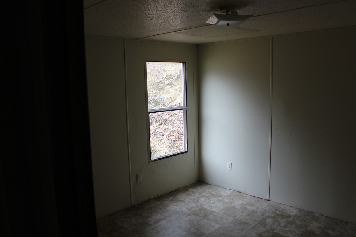 Building Photo - 723 Union St