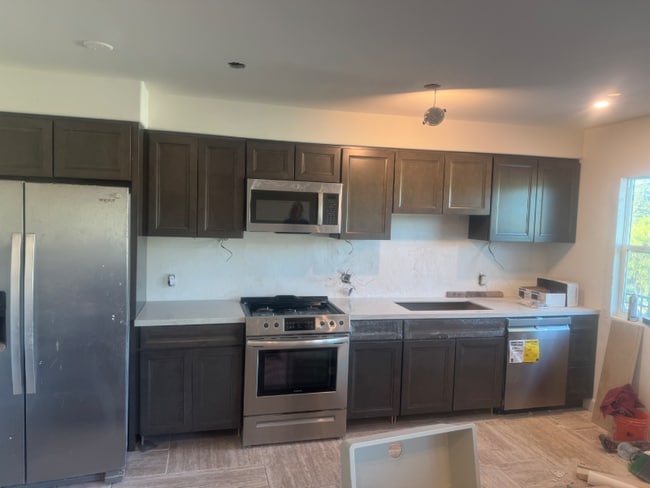 Foto del edificio - 713 E Elder St
