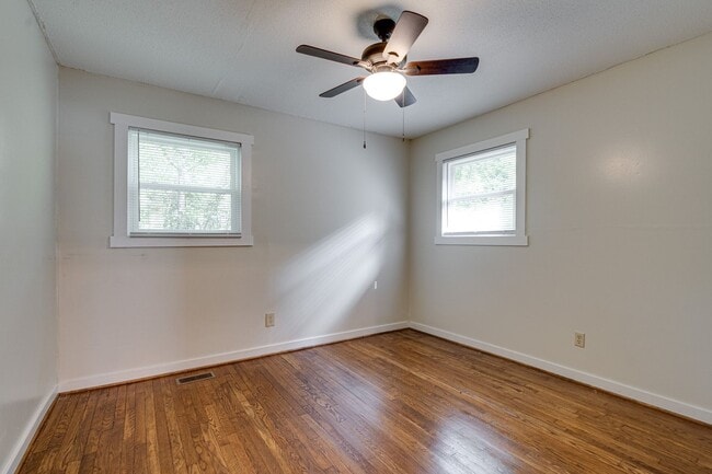 Building Photo - Charming Jasper Rental – 3 Bed, 2 Bath, $1,550/Month