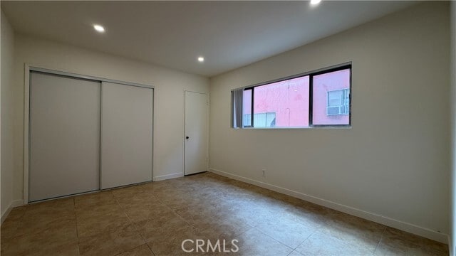 Building Photo - 874 W El Repetto Dr