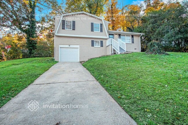 Building Photo - 1658 Pine Glen Cir