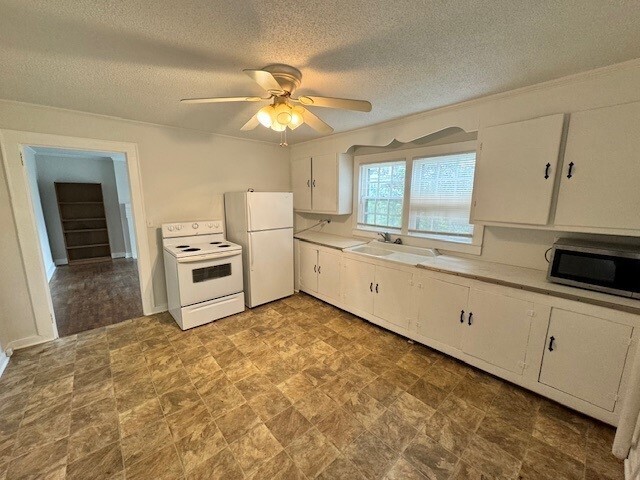 Primary Photo - 2 Bed - 1 Bath Townhome