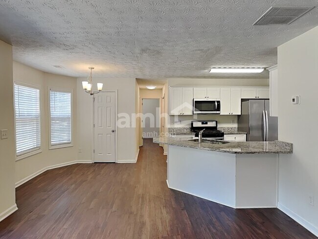 Foto del edificio - 1307 Bramlett Forest Ct SE