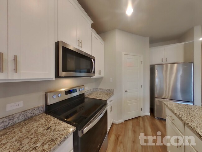 Building Photo - 13523 Emerson Wy