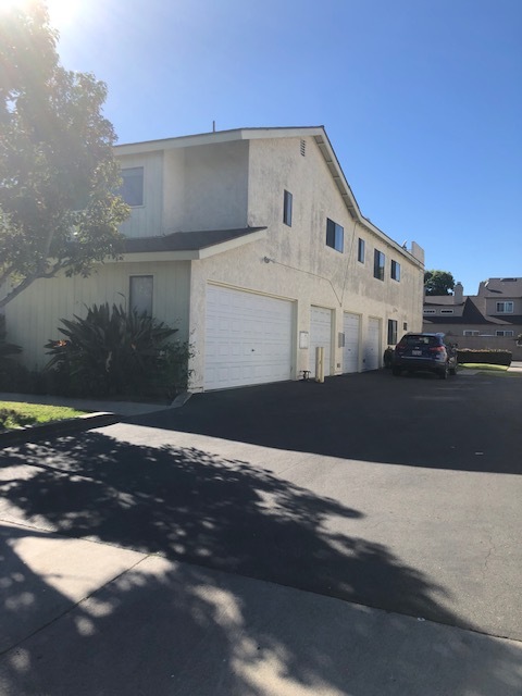 Primary Photo - 2153 Maple St