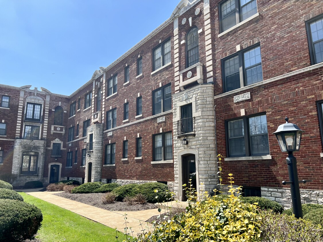 6216-20 Northwood Ave - Apartments in Saint Louis, MO | Apartments.com