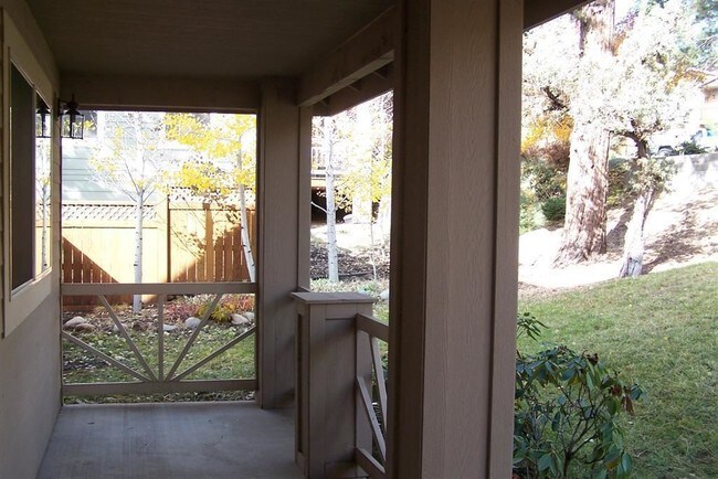 Foto del edificio - 2 br, 2 bath House - 2189 NW Torrey Pines