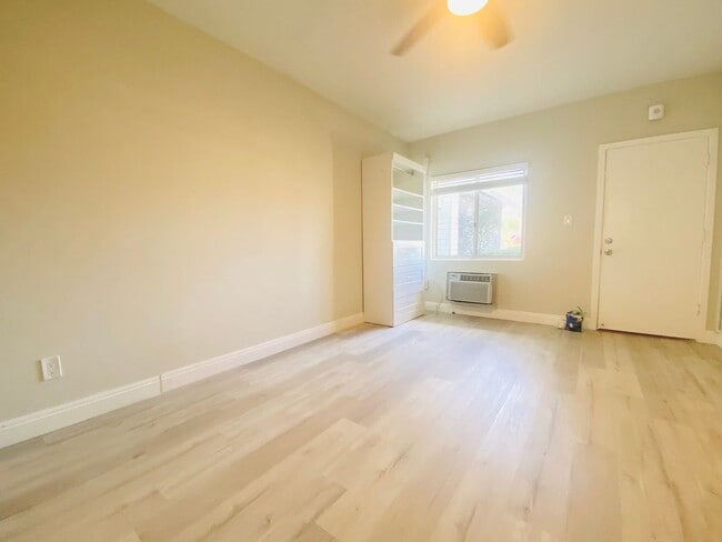 Foto del edificio - STUDIO APARTMENT AVAILABLE IN THE HEART OF...