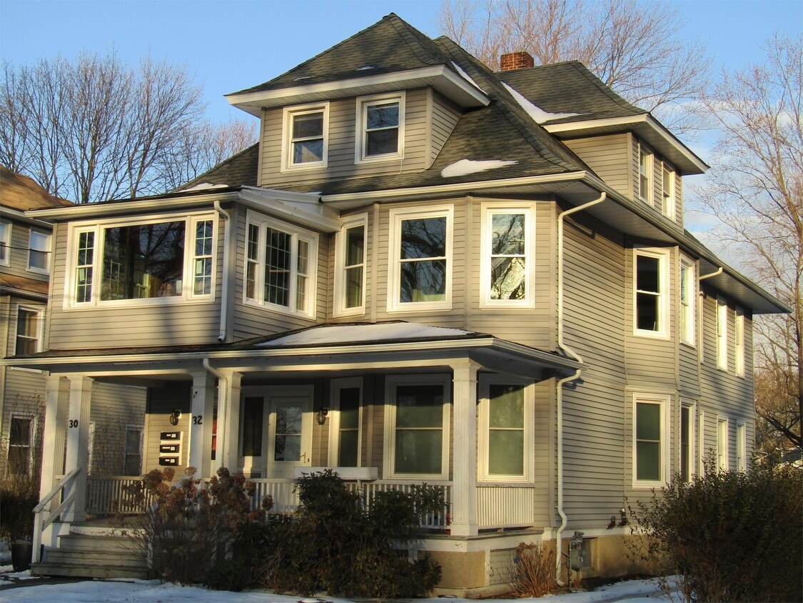 30 Harborside Dr, Milford, CT 06460 House Rental in Milford, CT