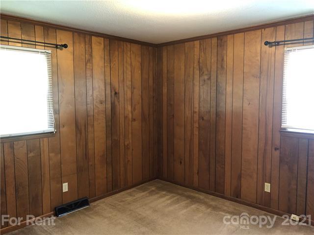 Foto del edificio - 1431 Victor Woods Ln