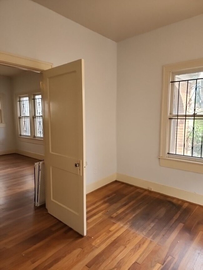 Foto del edificio - 4716 Crawford St