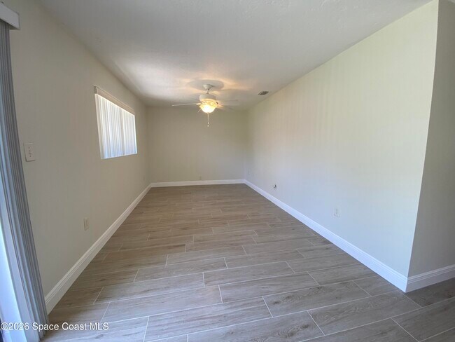 Building Photo - 624 Casa Grande Dr