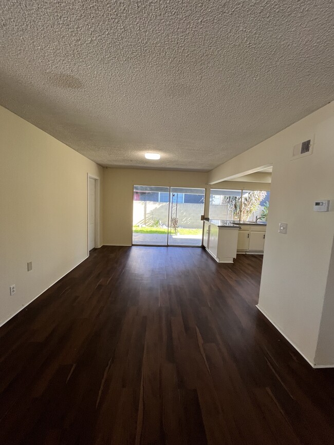 Dining Room - 9536 Park St