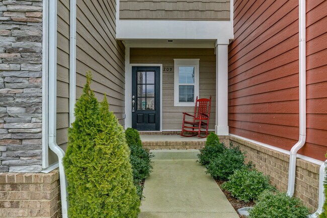 Foto del edificio - 209 Shirebrook Cir