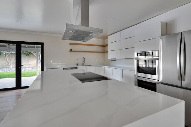 Foto del edificio - 2032 W 171st St