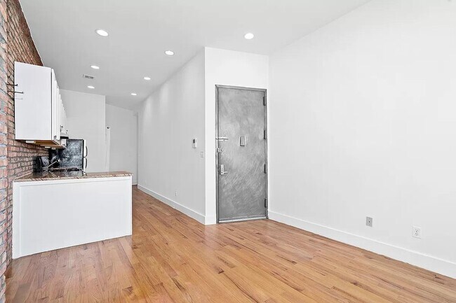 Foto del edificio - 1271 Decatur St