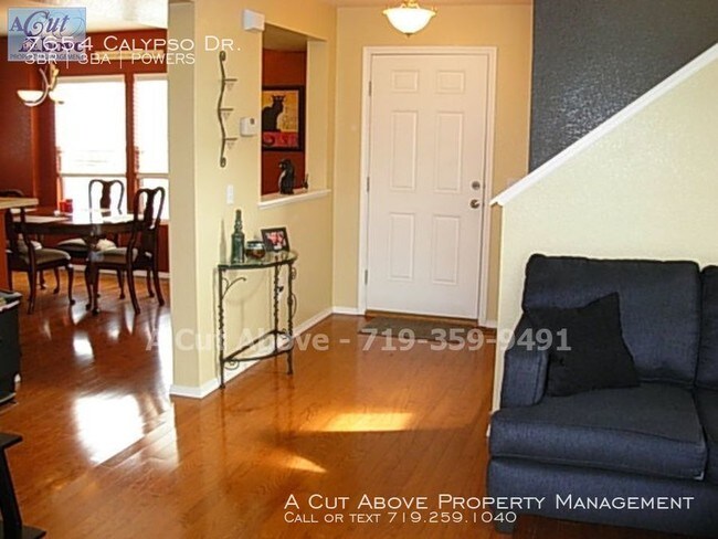 2 Story Home 3 Bedrm And Loft 5 Bath House For Rent In Colorado Building Photo 2 Story Home 3 Bedrm And Loft 5 Bath