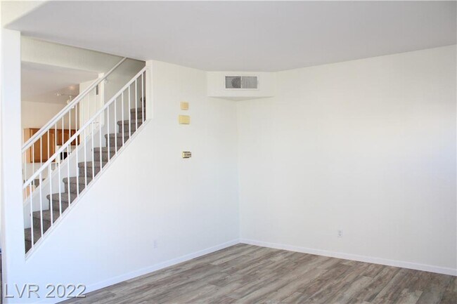 Building Photo - 2901 Aztec Lily Ln