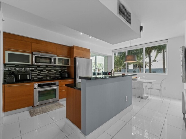 Foto del edificio - 253 NE 2nd St