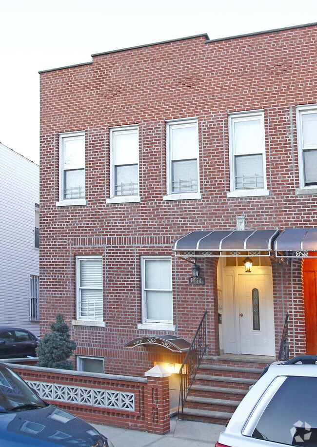 Building Photo - 1854 68th St