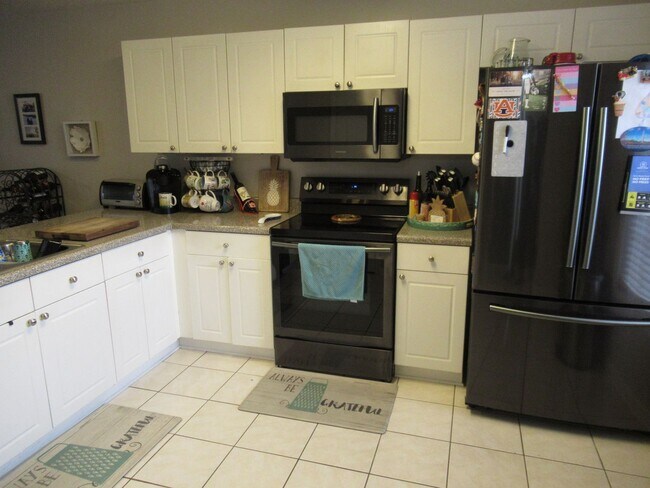 Foto del edificio - Donahue Crossing Golf View Condominiums #3307