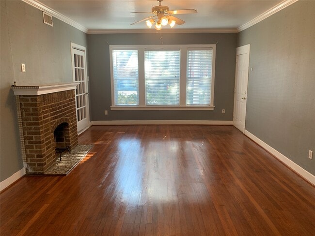 Building Photo - 1919 Wentworth St