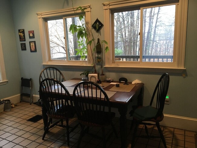 Photo - 3 bedroom on Mission Hill - no undergrads please House