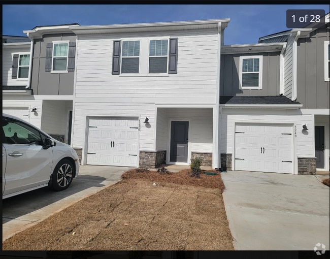 Building Photo - 5250 Brailey Cir