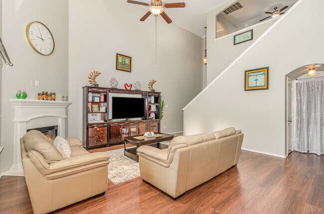 Foto del edificio - 613 Wounded Knee Dr