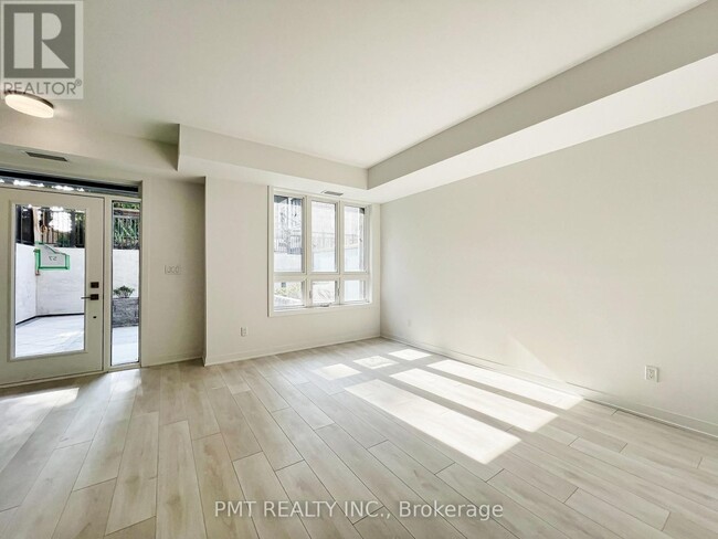 Building Photo - 4045 Hickory Dr