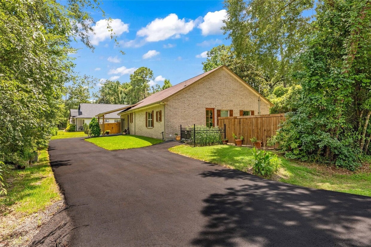 Primary Photo - 25737 Glen Loch Dr