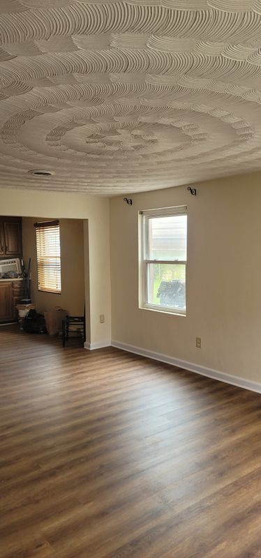 Foto del edificio - 3556 Riverside Dr