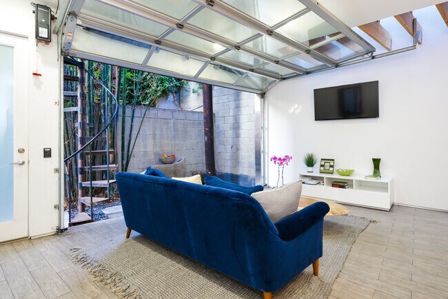 Open air living room - 120 Pacific Ave