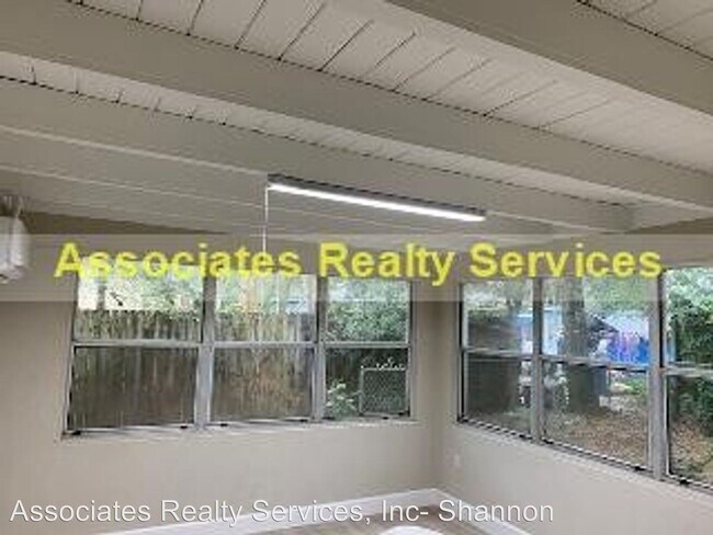 Foto del edificio - 2 br, 1 bath Apartment - 821 NE 8th Ave