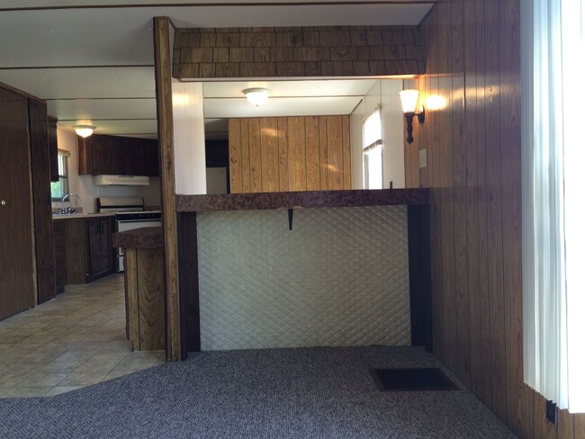 Foto del edificio - 2 Bed 2 Bath Mobile Home Sitting On 1 Acre